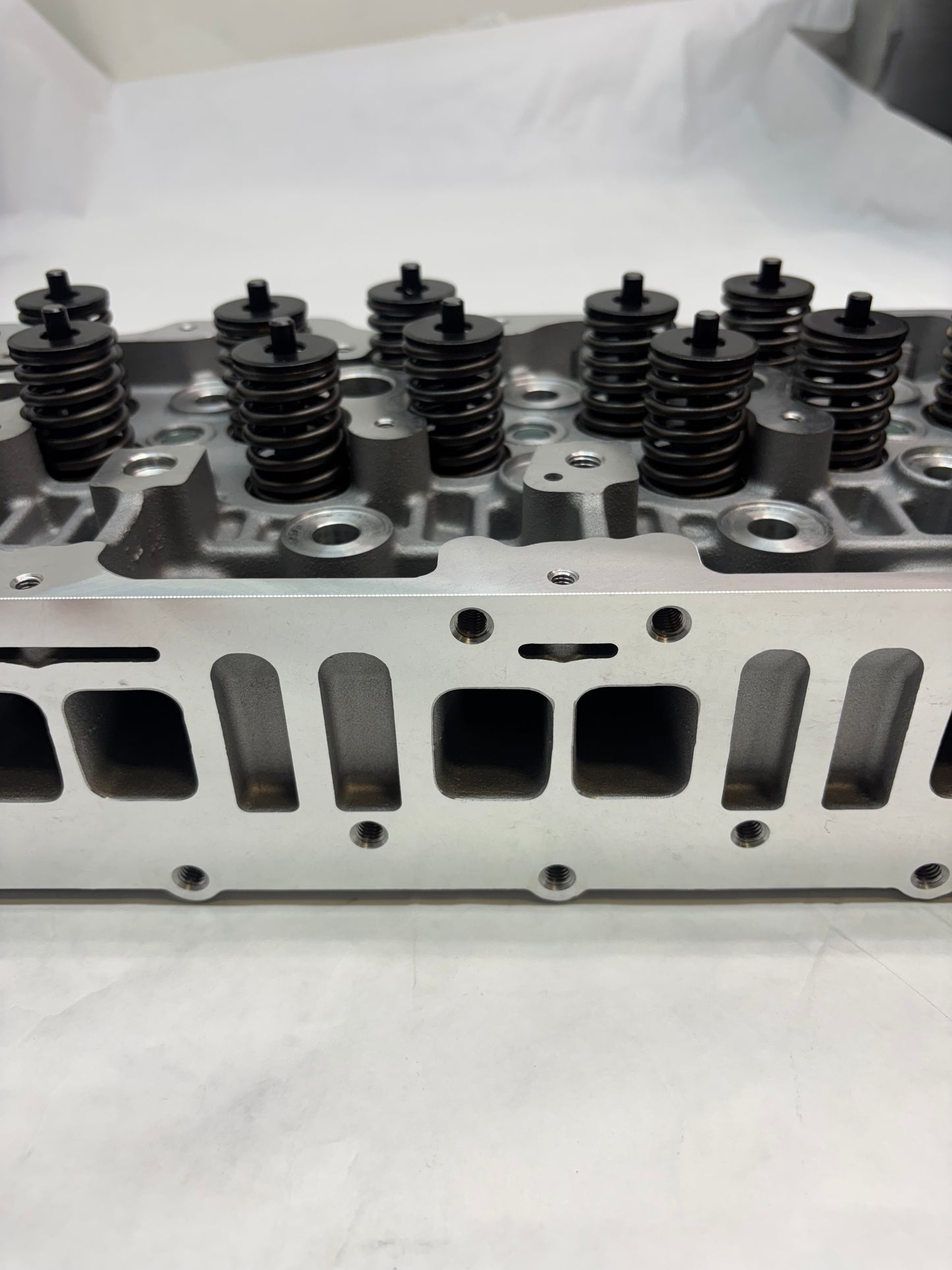 ASSEMBLED CYLINDER HEAD FOR GM 6.6 DURAMAX DIESEL V8 LLY LBZ B11B5A