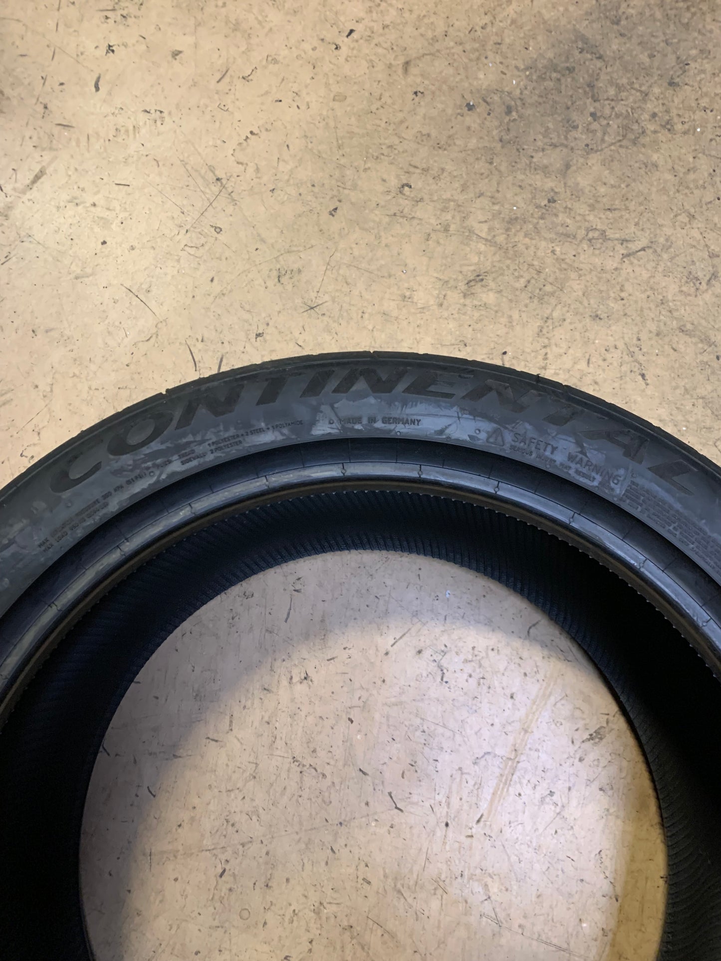 CONTINENTAL EXTREMECONTACT SPORT 02 BSW P 275 40 20 106Y XL TIRE 03143120000