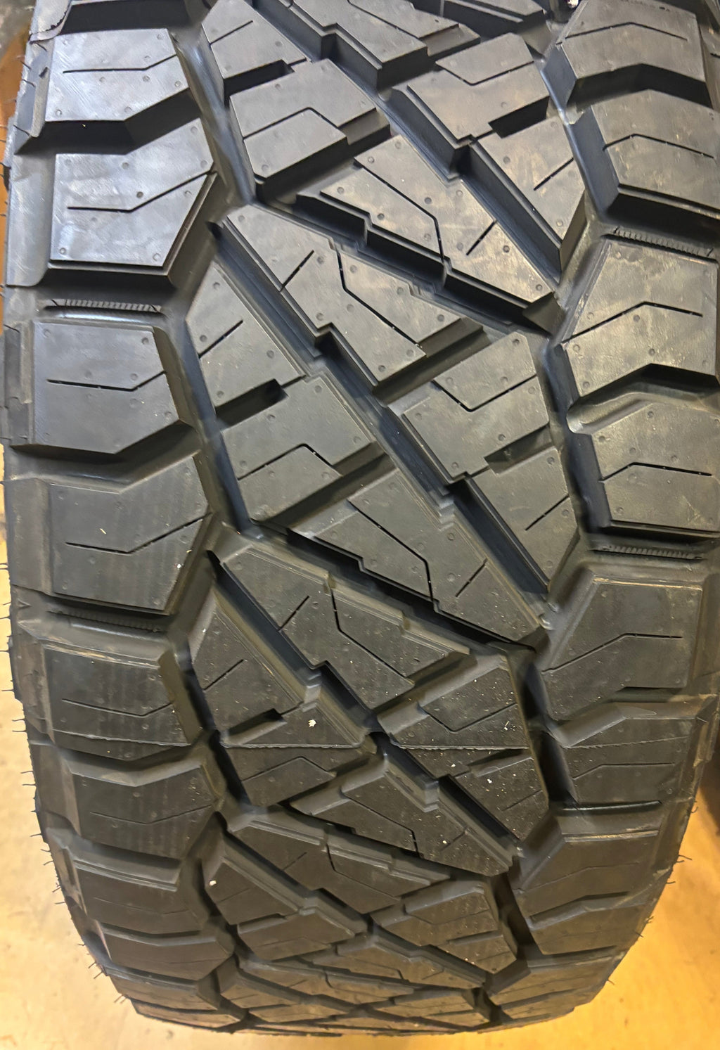 NITTO RIDGE GRAPPLER LT 33 12.5 20 119Q LRE 10 PLY ALL TERRAIN TIRE 217140