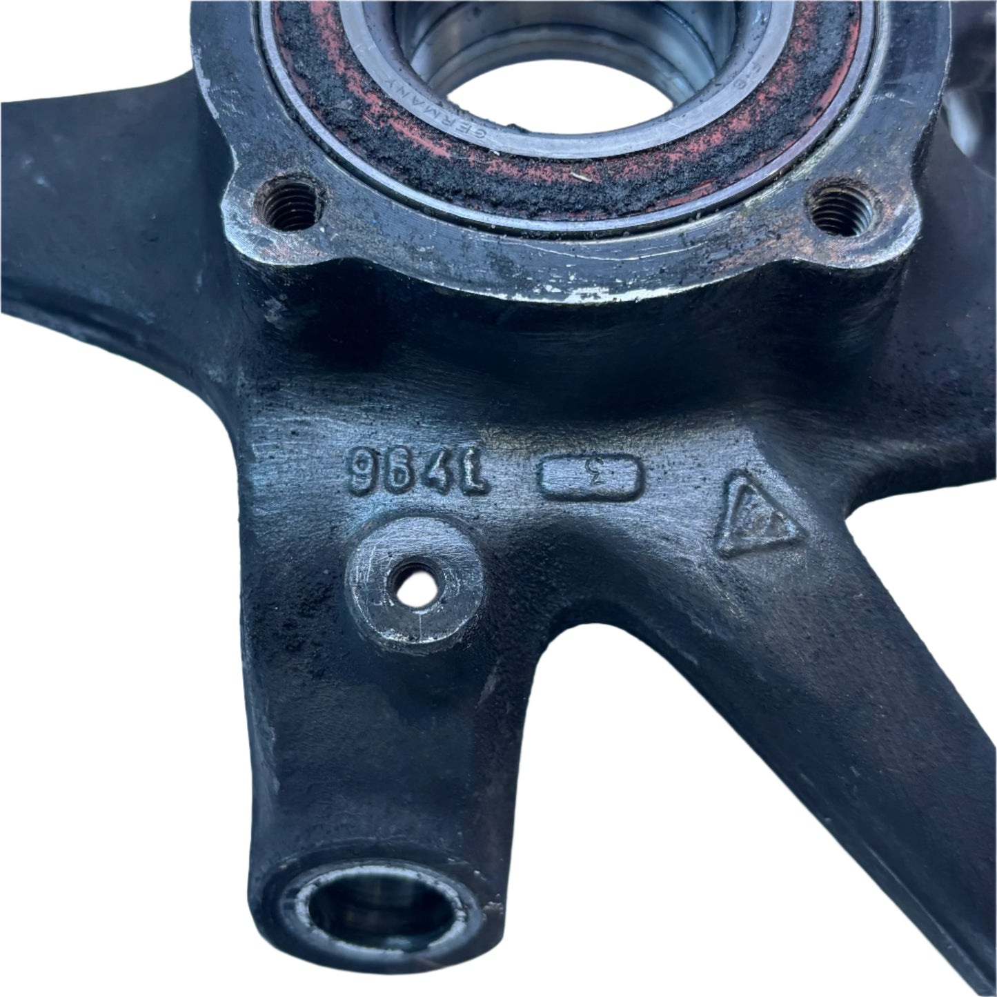 USED GENUINE PORSCHE 964 FRONT DRIVER AND PASSENGER HUB ASSEMBLY