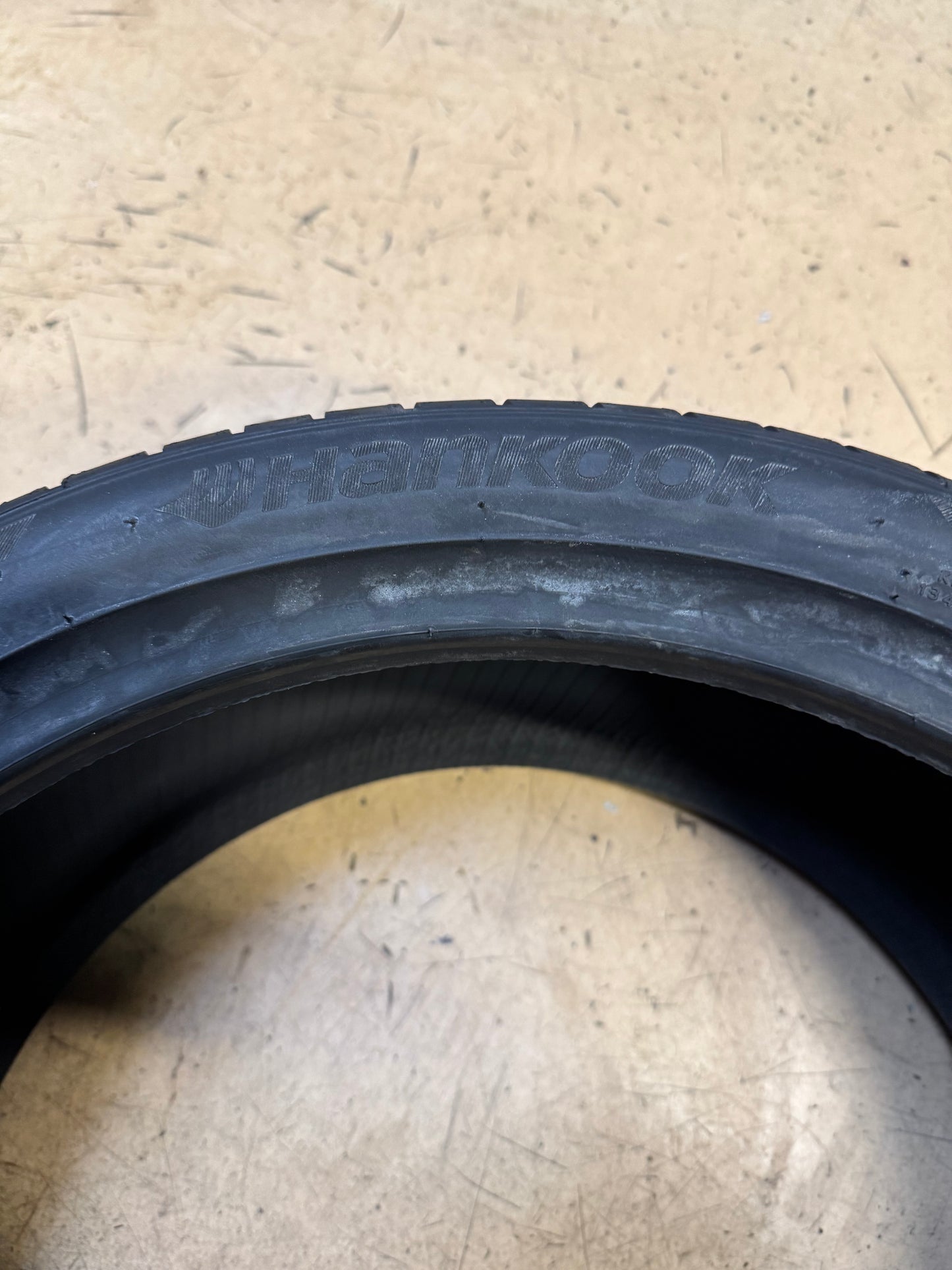 2 NOS HANKOOK VENTUS V12 EVO2 BSW P 255 35 19 96Y XL UHP TIRE 1015420