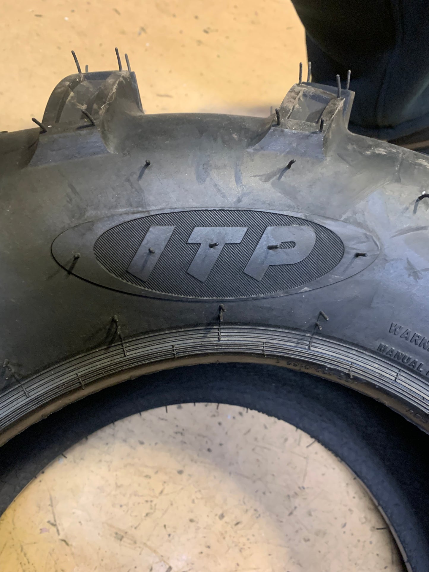 ITP MUD LITE BSW AT 27 9 12 76F 6PLY ATV/UTV TIRE 56A380