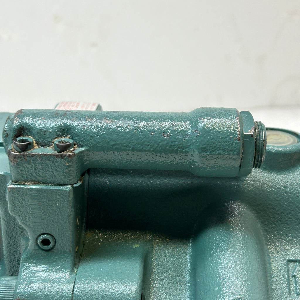 DAIKIN INDUSTRIES V SERIES PISTON PUMP DE2015