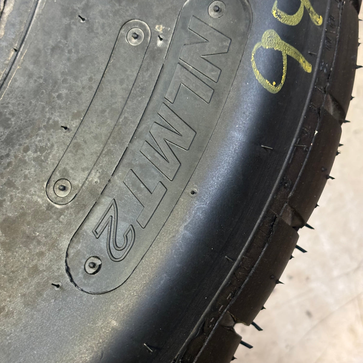 HOOSIER LATE MODEL NLMT2 92 11 15 LCB DIRT TIRE ROLLOVER 94-¾”36710NLMT2