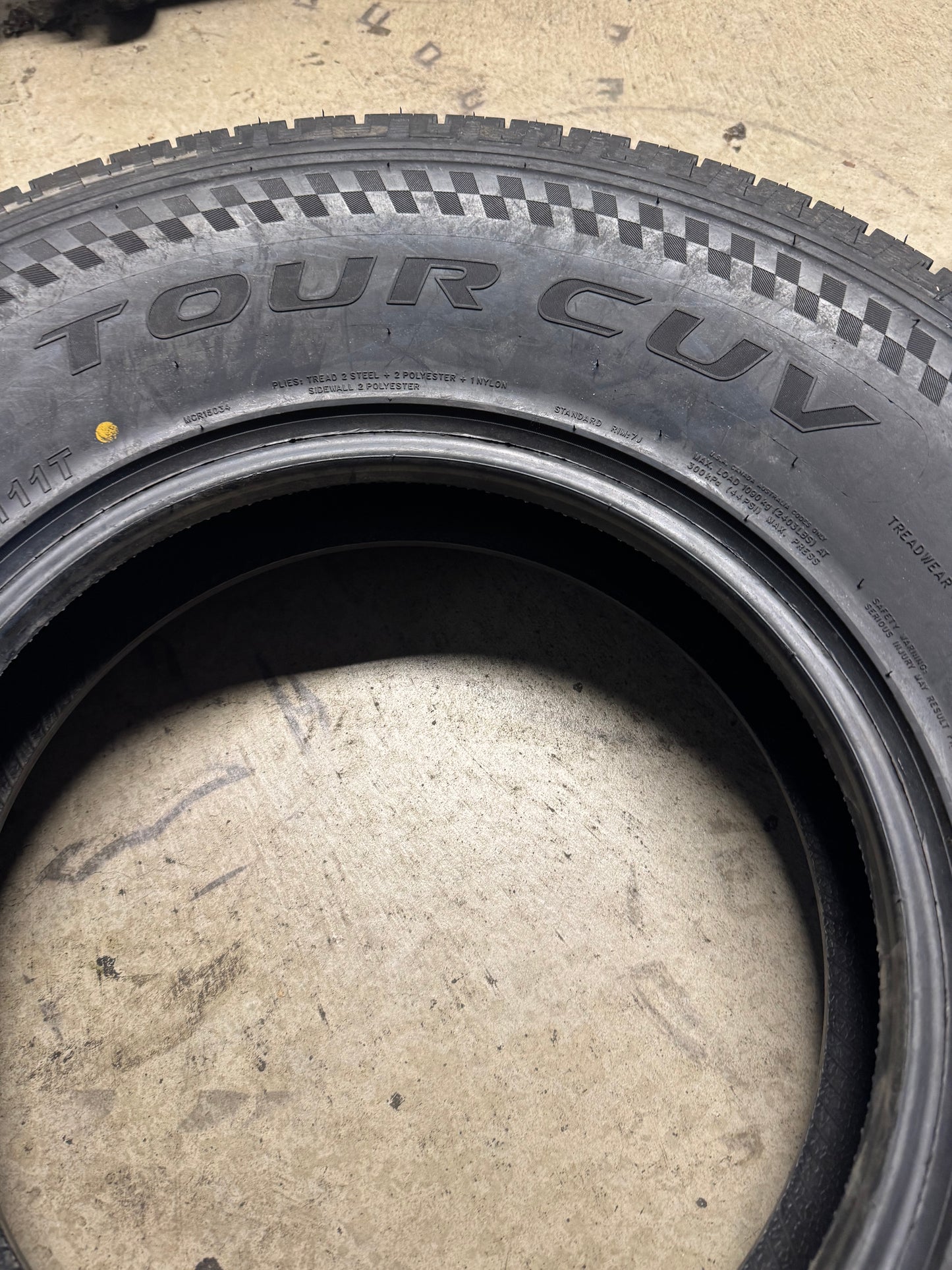 PARAGON TOUR CUV BSW P 245 75 16 111T ALL SEASON TIRE PAR10313