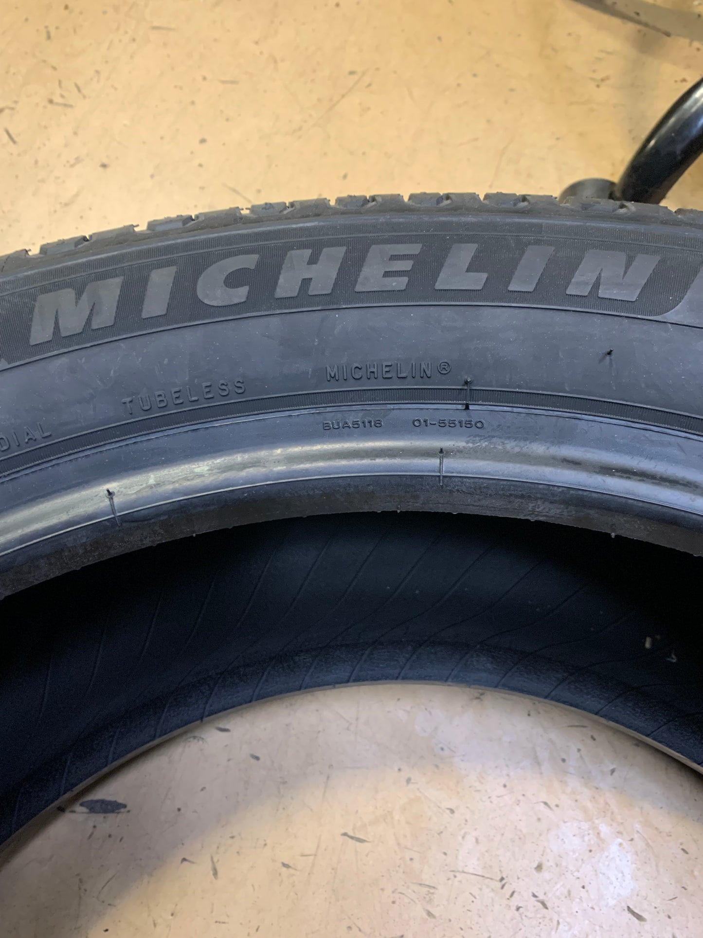 MICHELIN DEFENDER 2 BSW P 255 50 20 109H XL ALL SEASON TIRE 73724