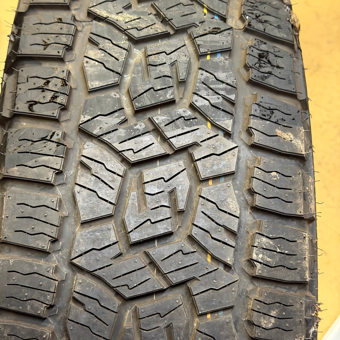 DTO TOYO OPEN COUNTRY A/T III BSW P 265 70 18 116H ALL TERRAIN TIRE 310810