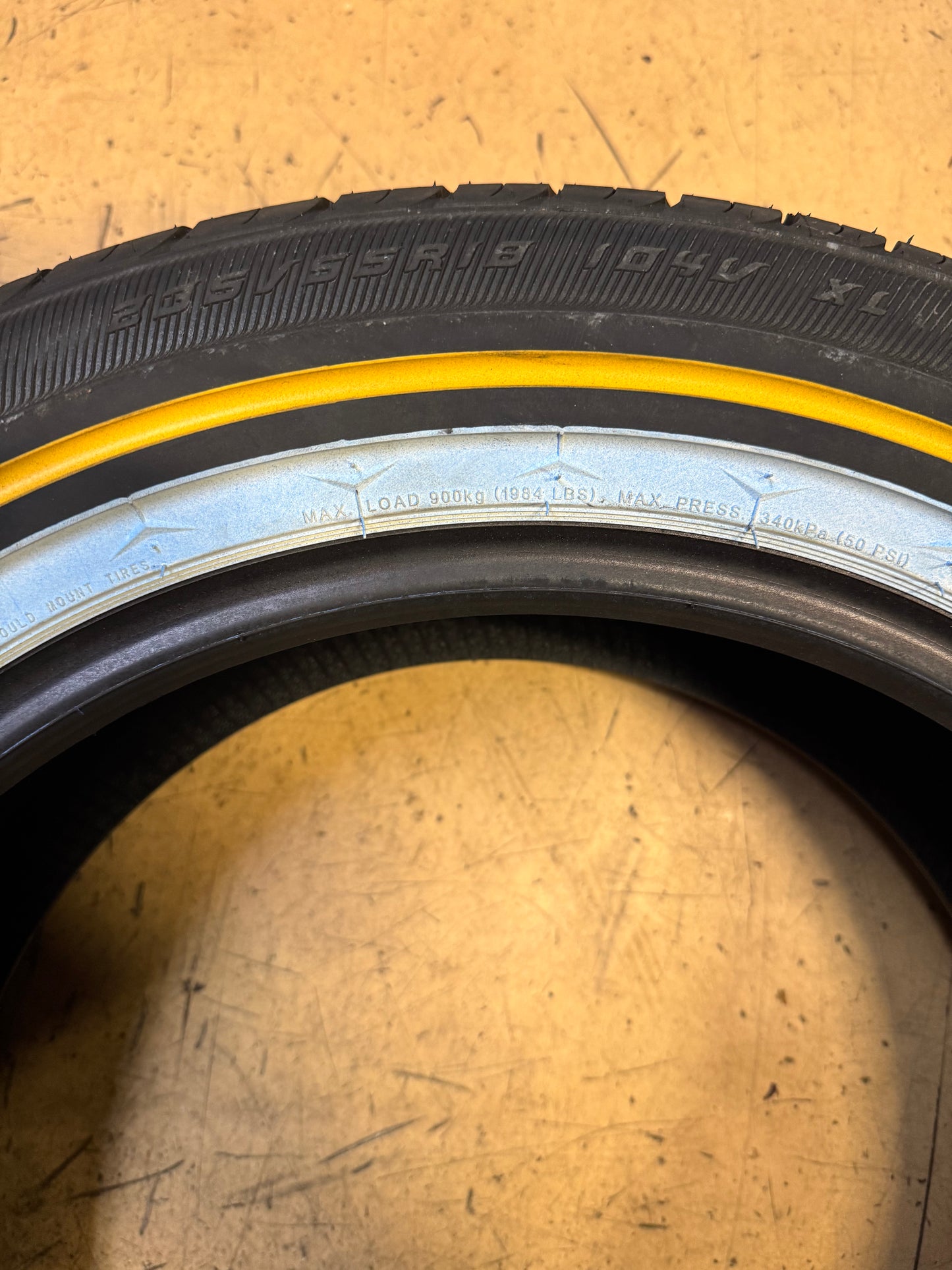 VOGUE CUSTOM BUILT RADIAL VII BSW P 235 55 18 104V XL PERFORMANCE TIRE 3206132