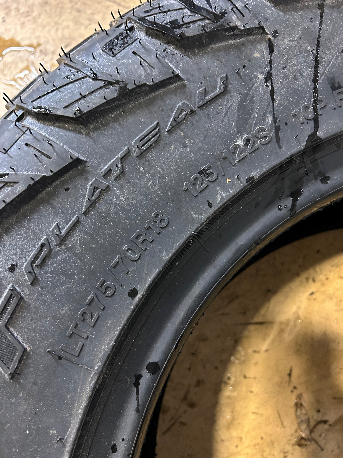 RBP REPULSOR A/T PLATEAU LT 275 70 18 125/122S 10PLY TIRE RBPSMPAT1870040