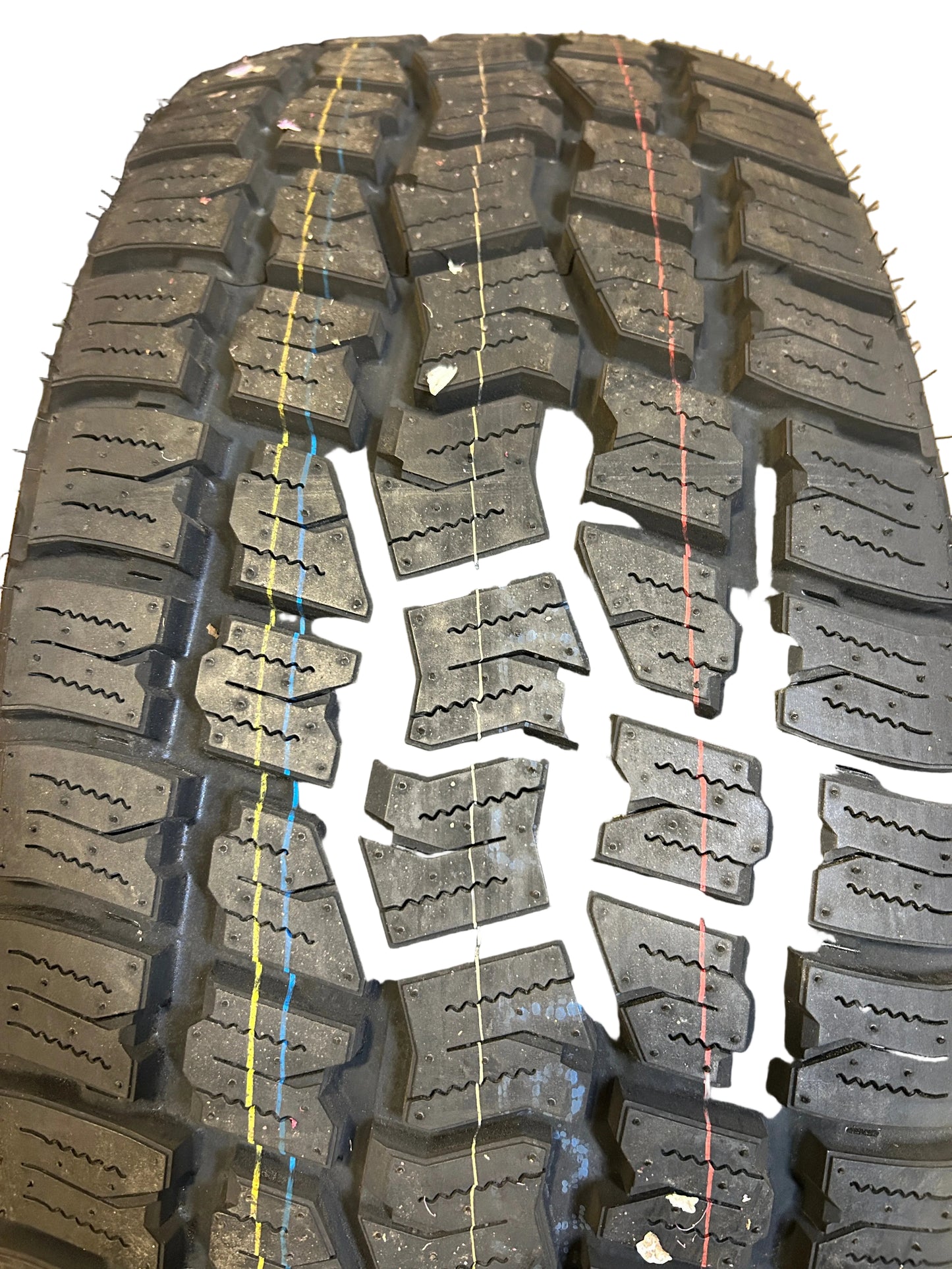 BIG O BIG FOOT A/T II BSW P 275 55 20 117T XL ALL TERRAIN TIRE BIGII2755520