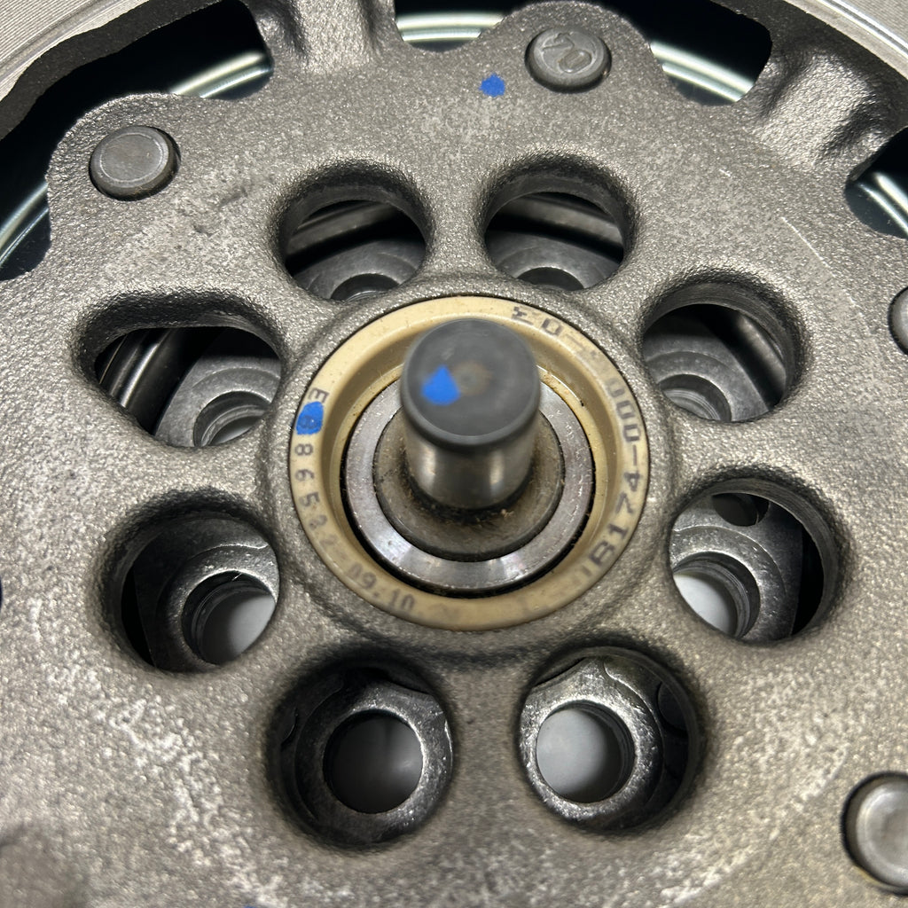 SCHAEFFLER LUK FLYWHEEL DMF 415037710  415037710