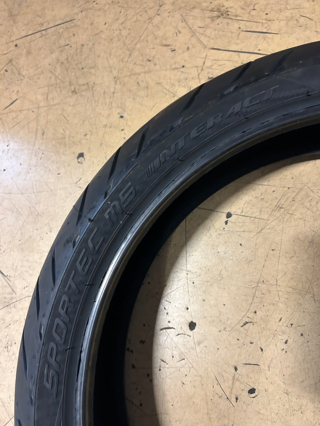 NOS METZELER SPORTEC M5 INTERACT BSW 120 70 17 58W FRONT MOTORCYCLE TIRE 1927400