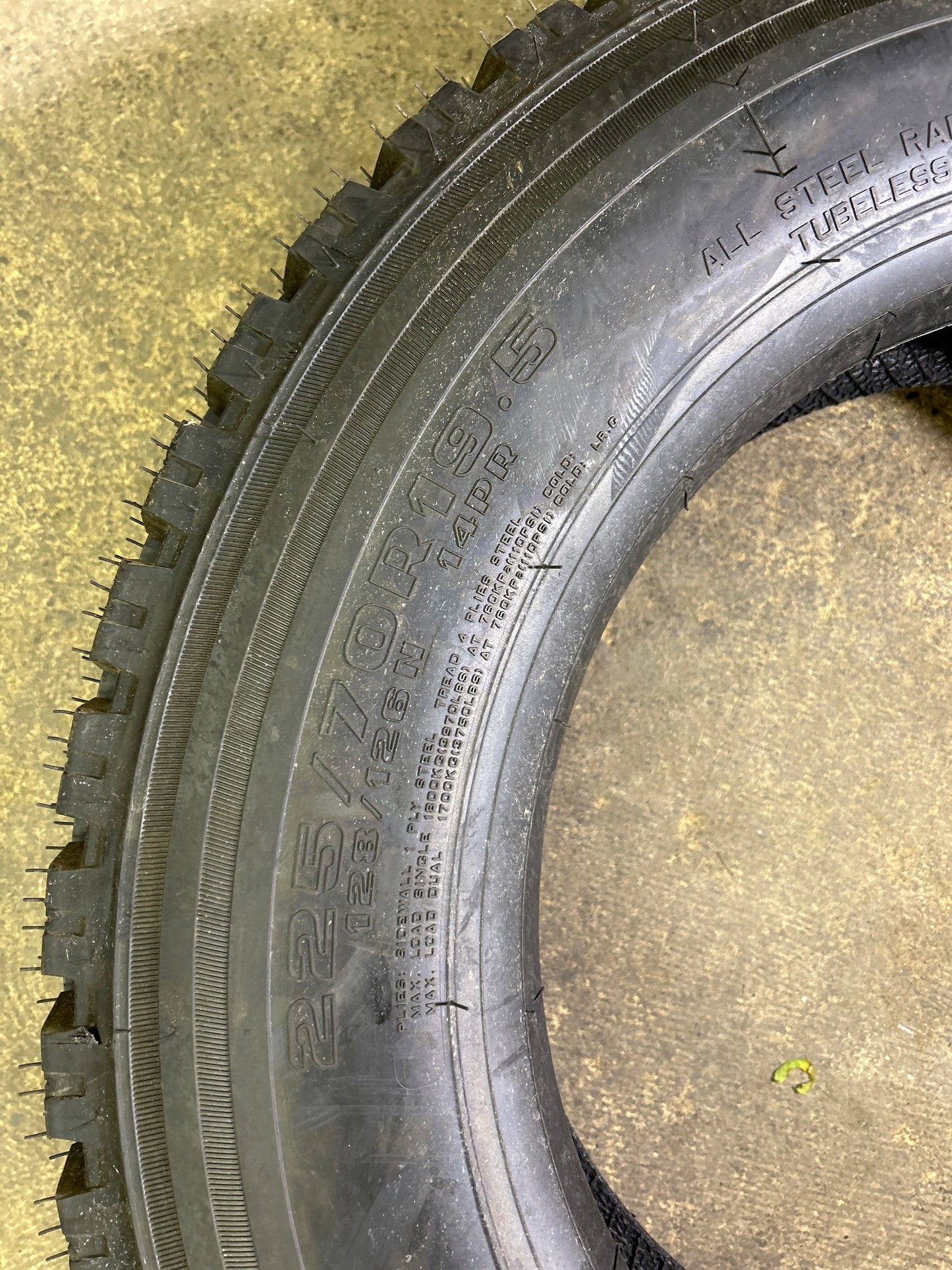 ACTN DR780 BSW  225 70 19.5 128/126N 14PLY DRIVE TIRE 1213232194