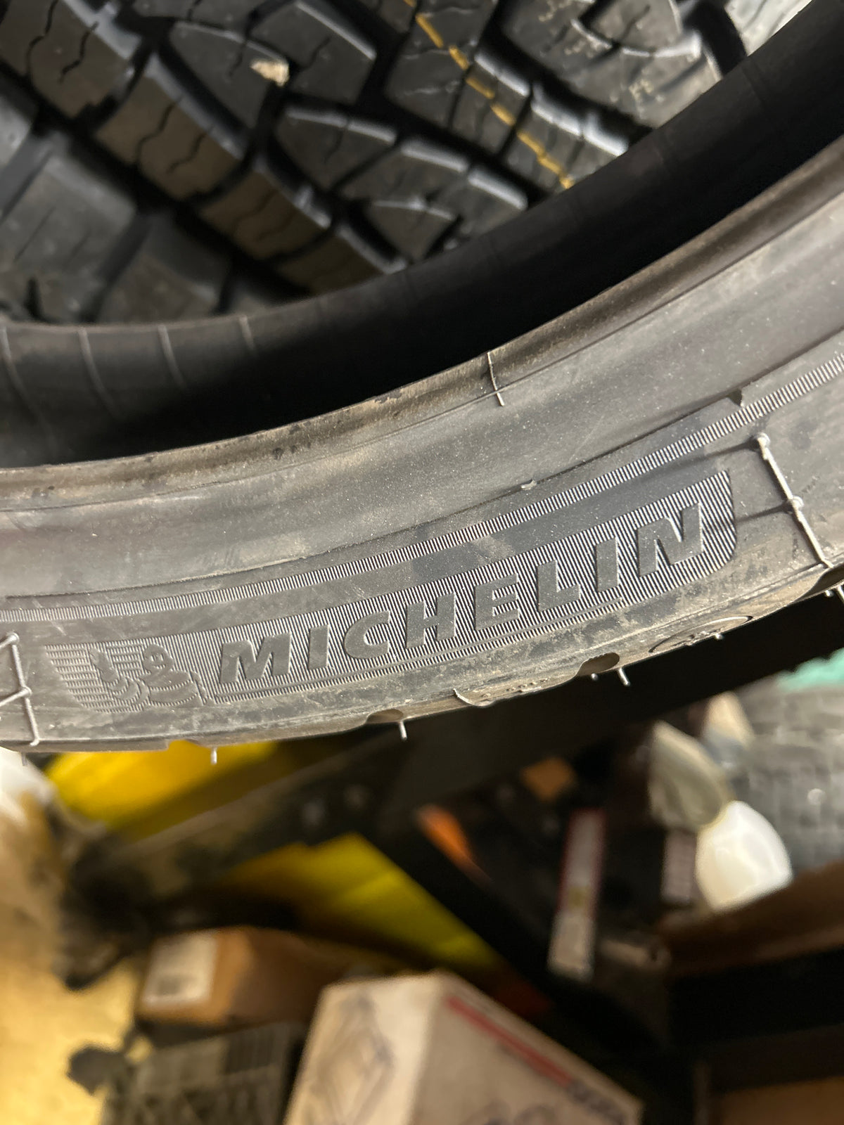 MICHELIN COMMANDER TOURING III 120 70 19 60V FRONT MOTORCYCLE TIRE 70059