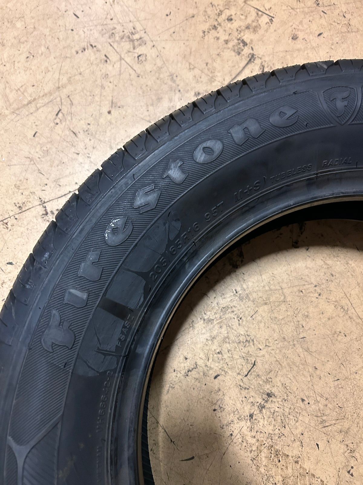 2 NOS FIRESTONE ALL SEASON BSW P 205 65 16 95T TIRE 004030