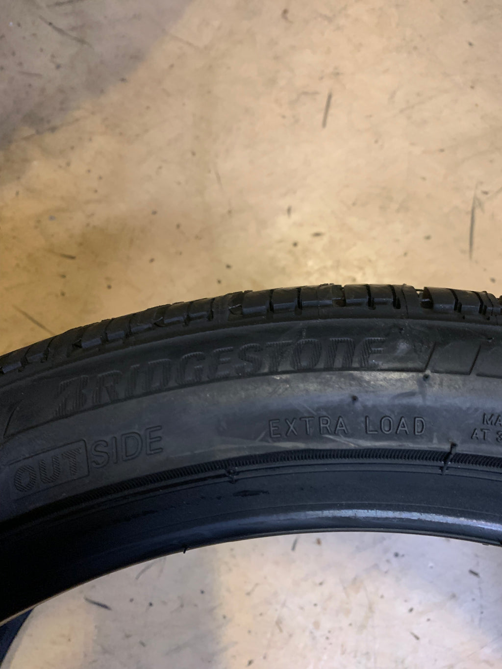 2 BRIDGESTONE DRIVEGUARD PLUS BSW P 255 35 18 94W XL TOURING TIRE 006486