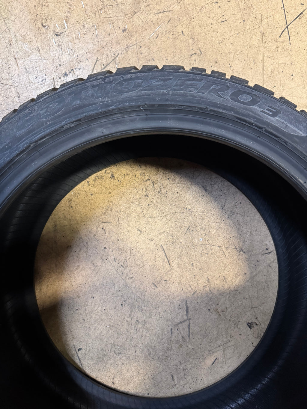 NOS 2 PIRELLI SOTTOZERO 3 BSW P 235 40 19 96V WINTER TIRE 2742600