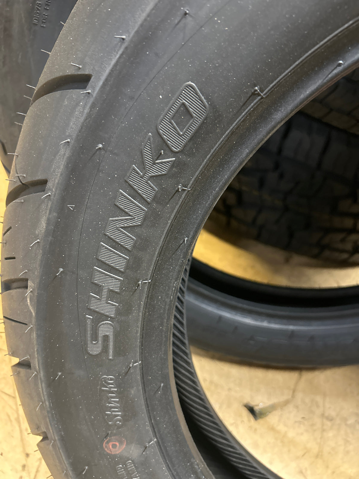 SHINKO SR777 HD BSW MU 85 16 77H REAR MOTORCYCLE TIRE 874568