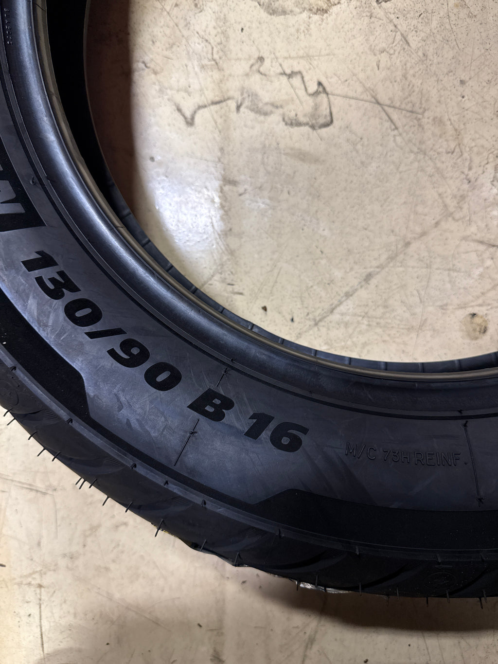 MICHELIN COMMANDER III CRUISER BSW 130 90 16 73H REAR MOTORCYCLE TIRE 37184
