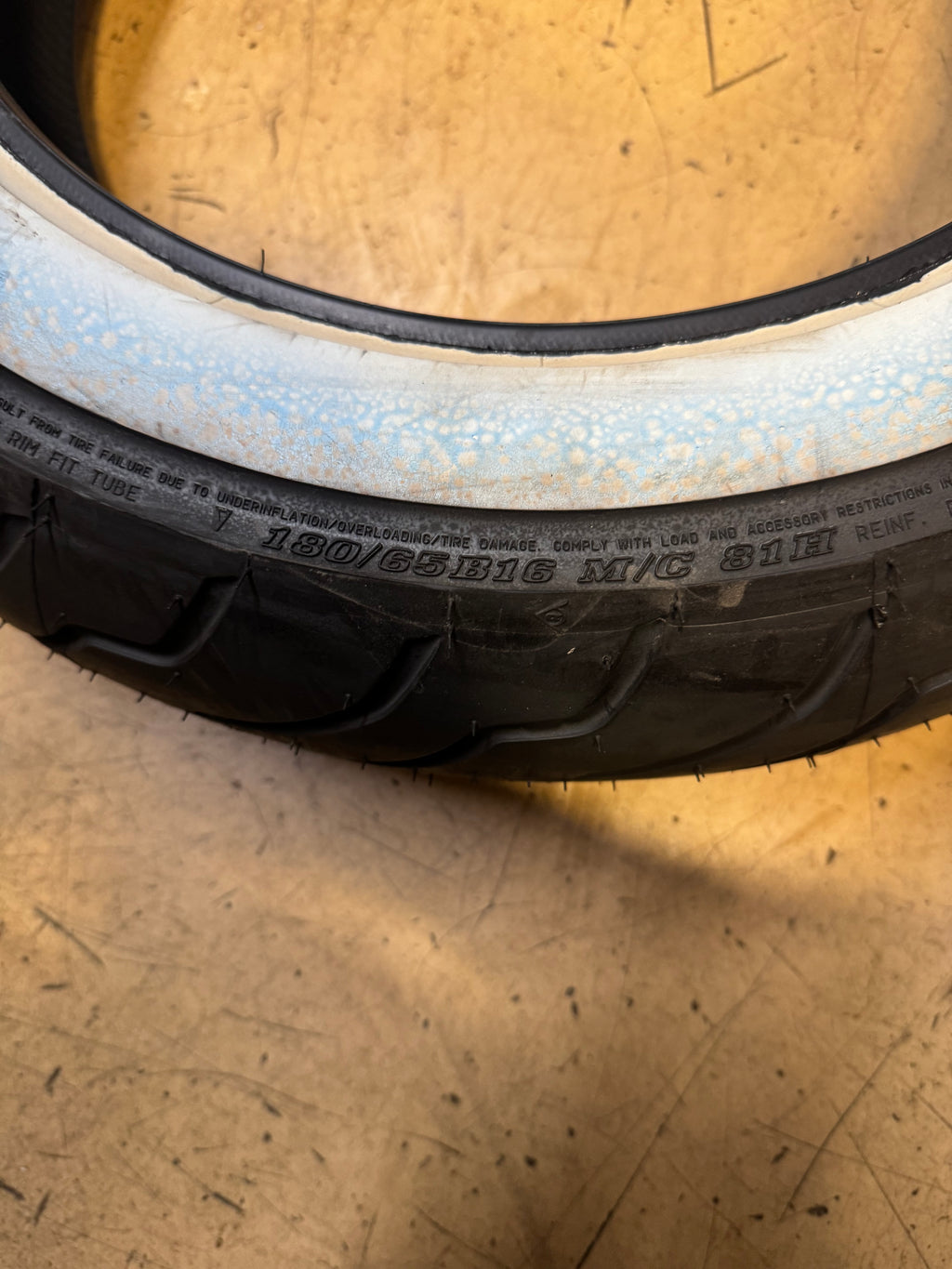 DUNLOP AMERICAN EAGLE WWW  180 65 16 81H REAR MOTORCYCLE TIRE 45131150