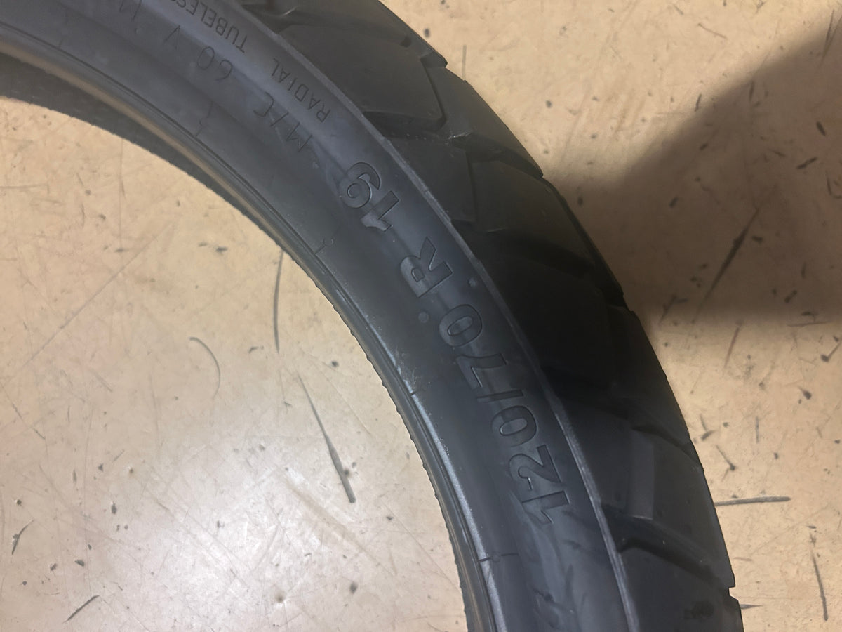 CONTINENTAL TKC 70 BSW  120 70 19 60V  FRONT MOTORCYCLE TIRE 02443820000