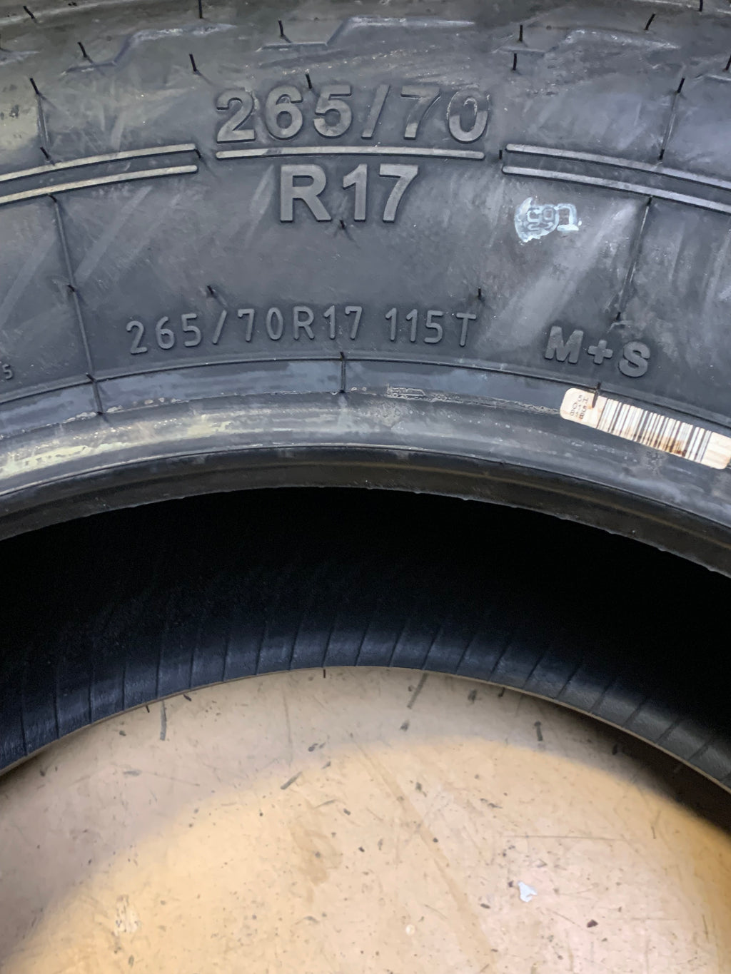 UNIROYAL LAREDO AT BSW P 265 70 17 115T ALL TERRAIN TIRE 01207