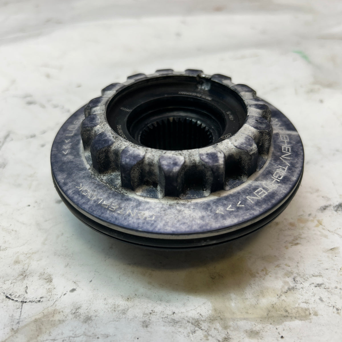 USED PORSCHE CENTER WHEEL LOCK 991 361 081 90