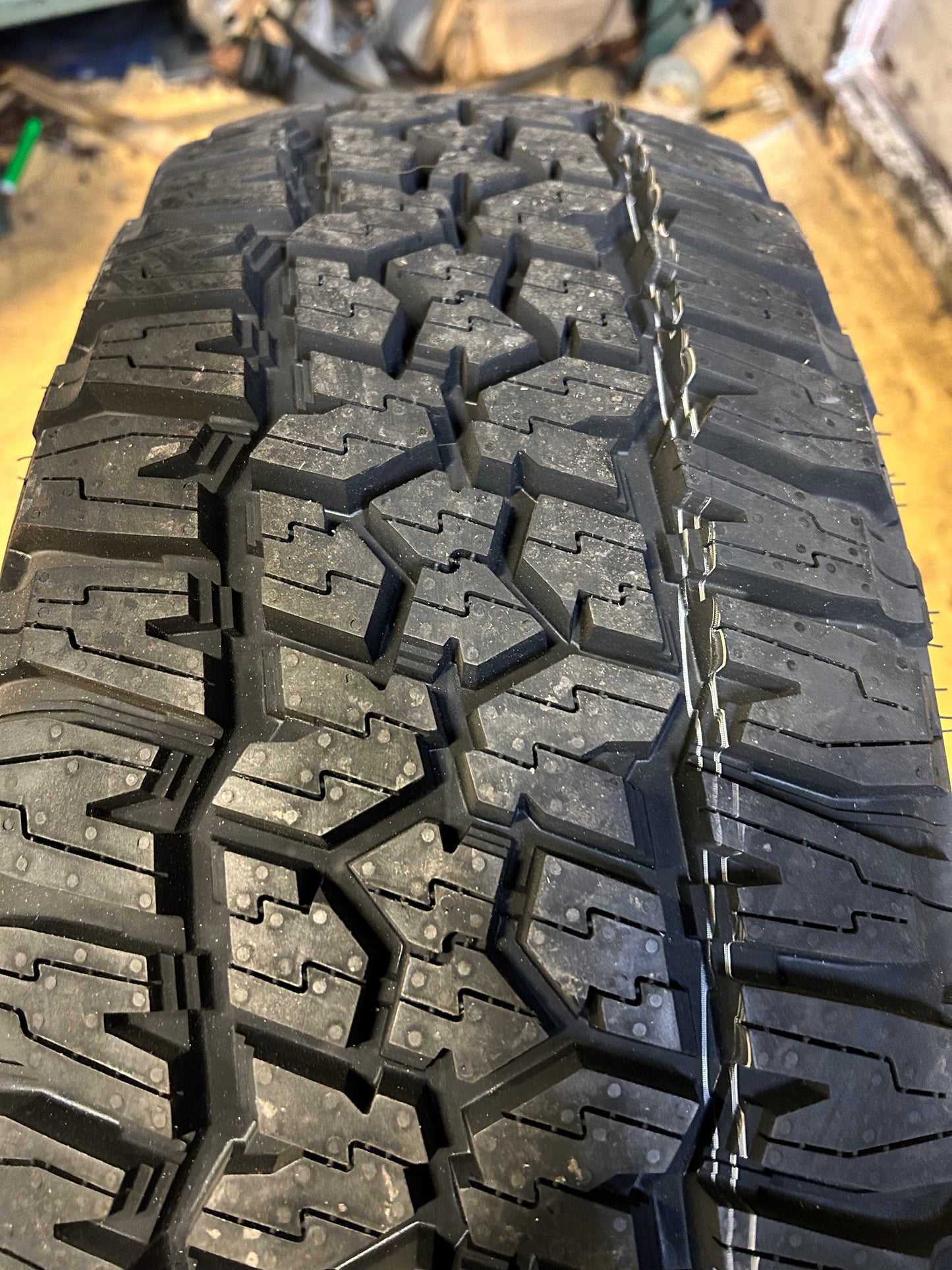 MILESTAR PATAGONIA A/T PRO BSW P 235 75 17 109T ALL TERRAIN TIRE 22021001