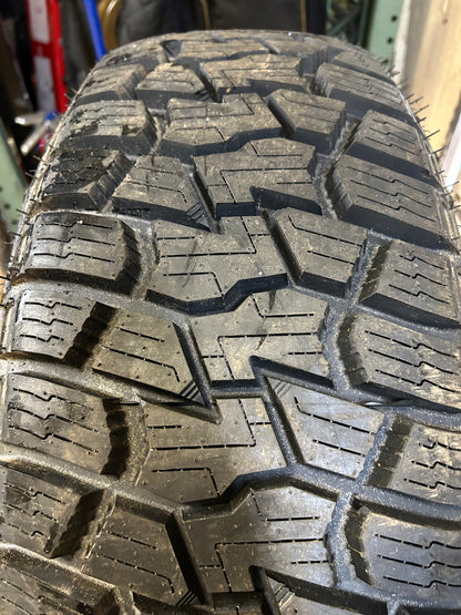 RBP REPULSOR A/T PLATEAU LT 275 70 18 125/122S 10PLY TIRE RBPSMPAT1870040