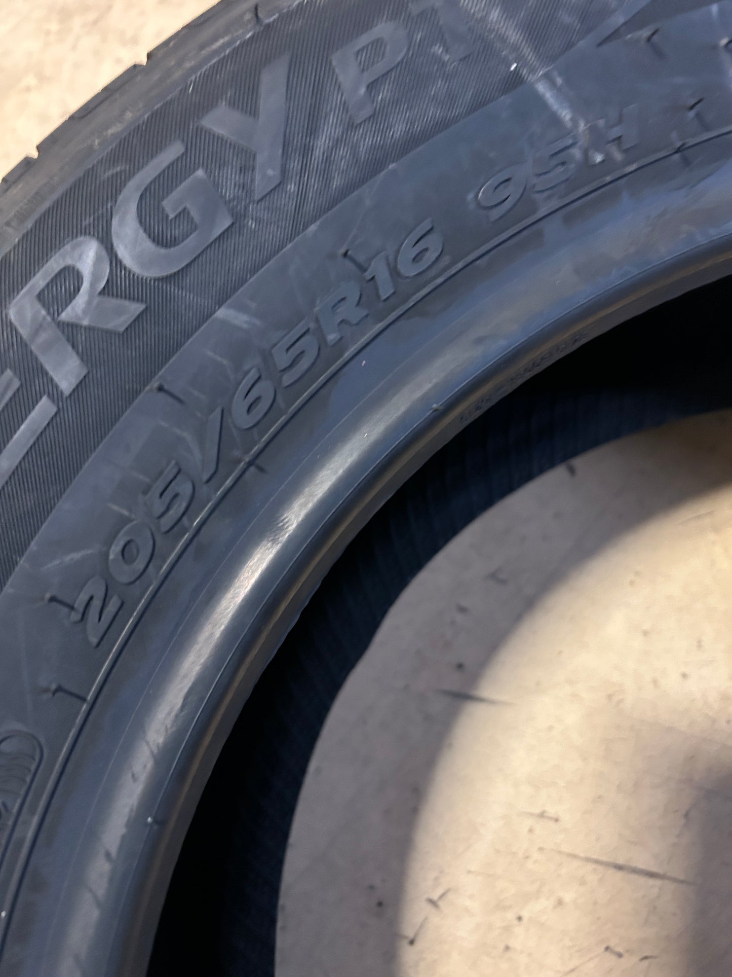 2 HANKOOK KINERGY PT BSW P 205 65 16 95H ALL SEASON TIRE 1021391