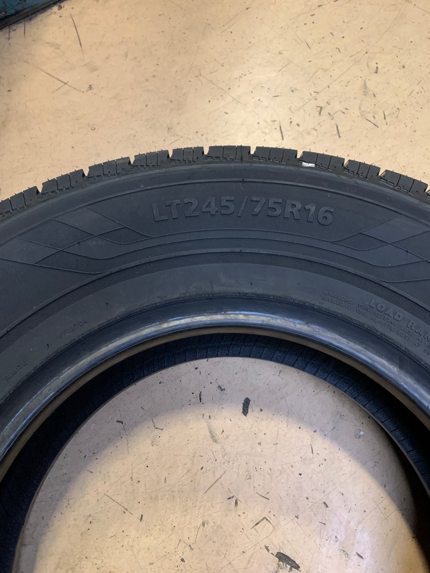 2 LIONHART LIONCLAW HT BSW LT 245 75 16 120/116S 10PLY ALL SEASON TIRE LHSTHT1675030