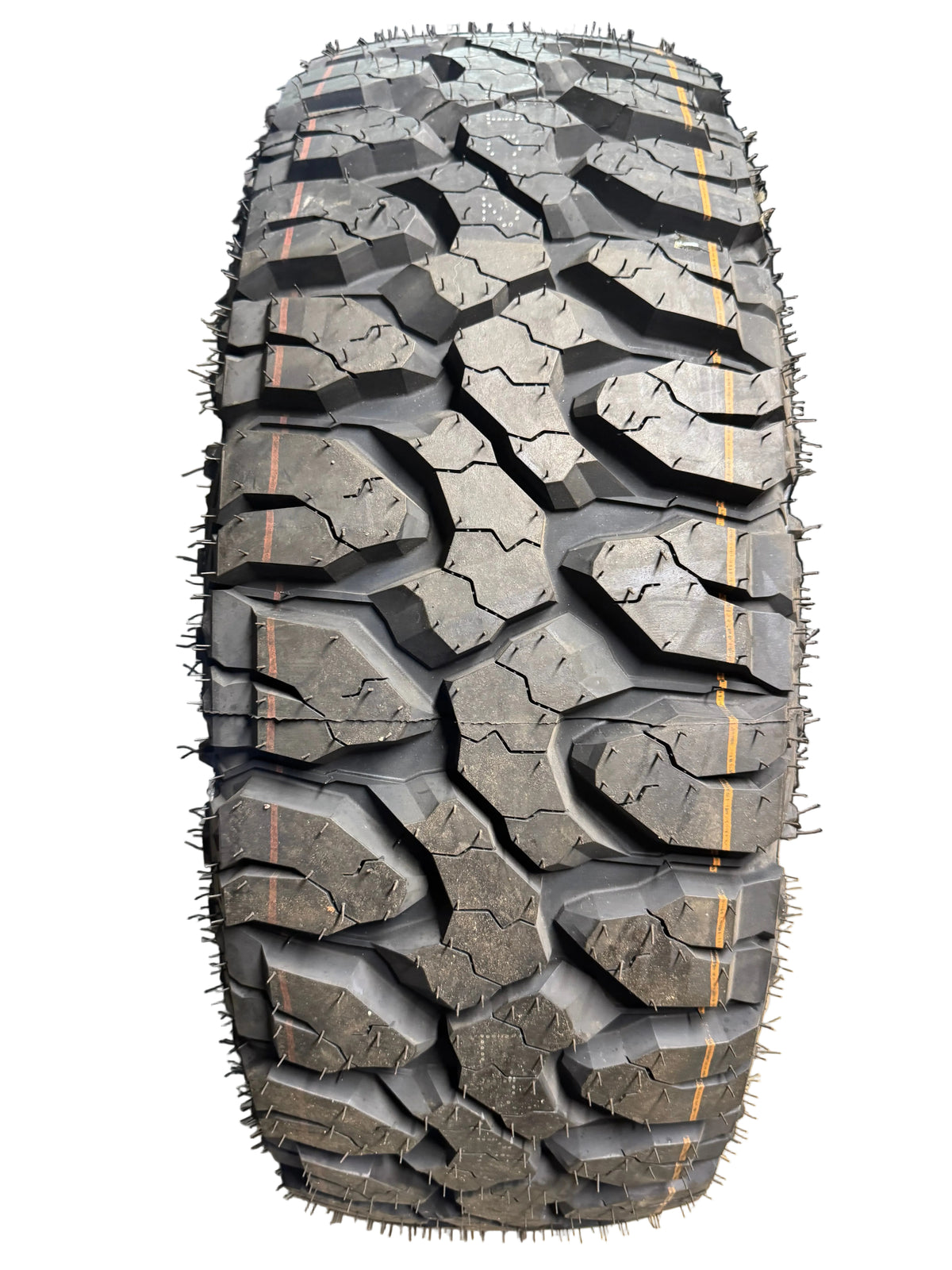 MILESTAR PATAGONIA MT02 BSW LT 275 70 18 125/122Q 10PLY MUD TERRAIN TIRE 22797014