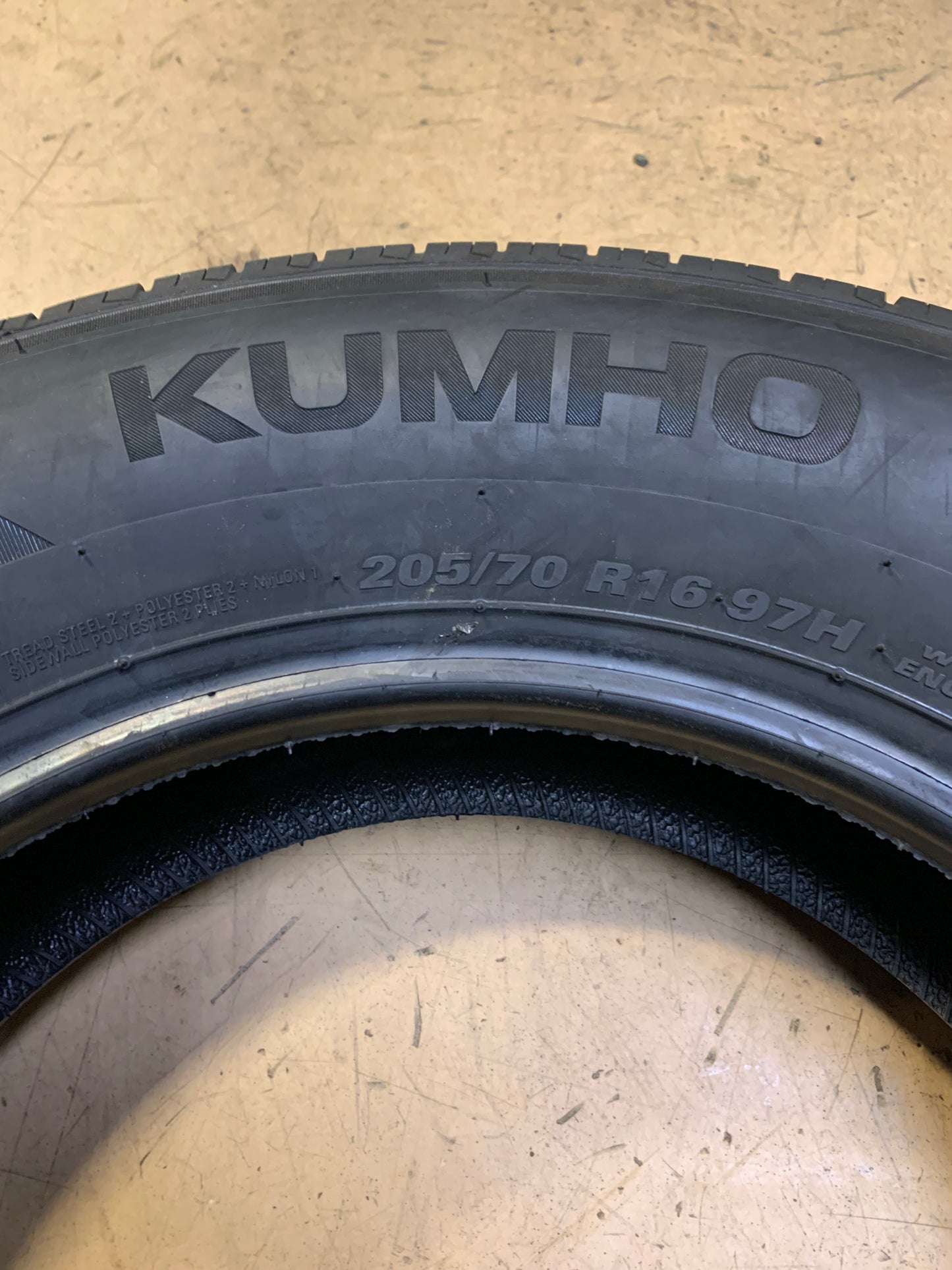 KUMHO SOLUS TA51A BSW P 205 70 16 97H ALL SEASON TIRE 2285373
