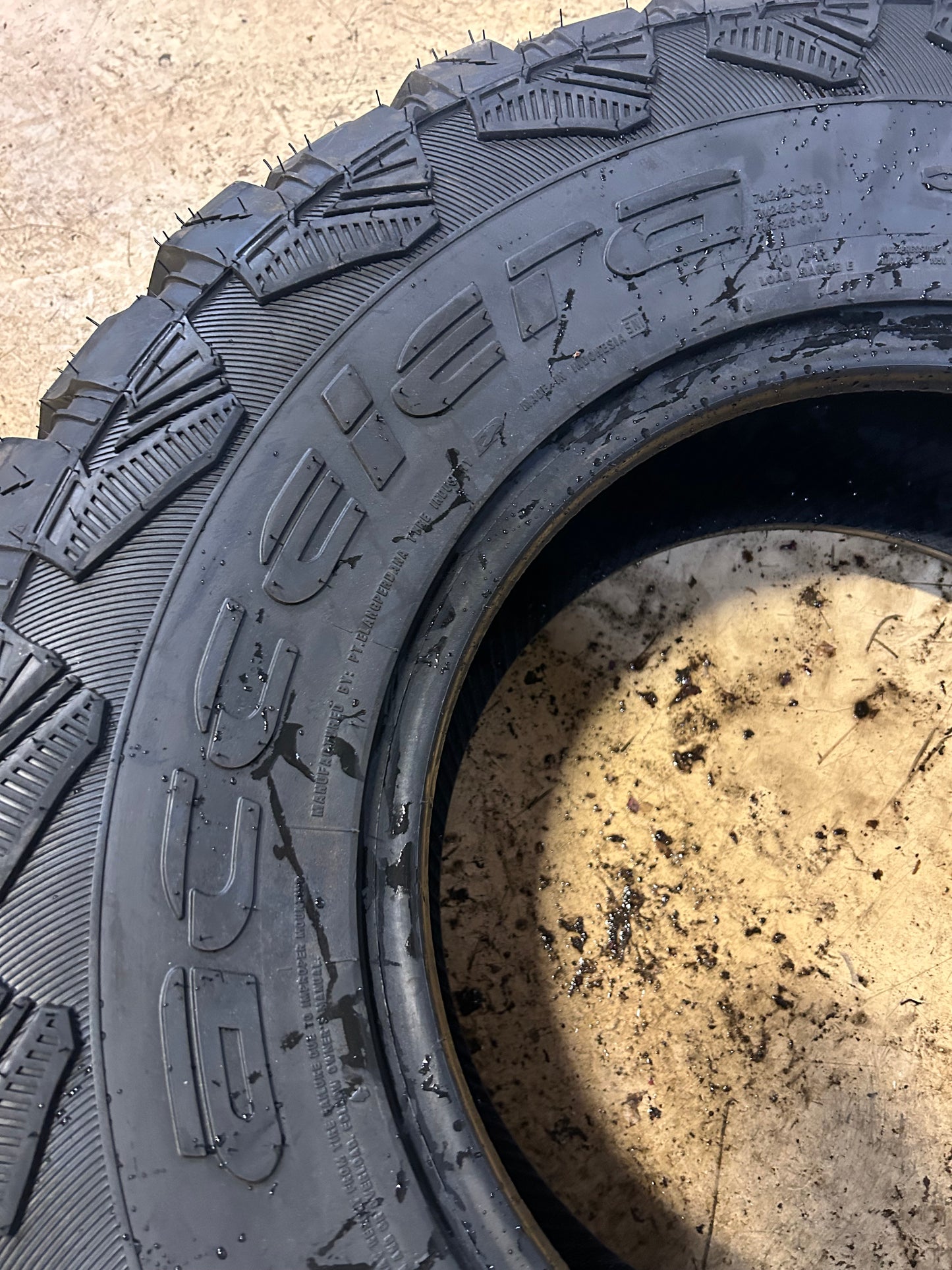 ACCELERA M/T-01 BSW LT 35 12.5 17 125Q 10PLY MUD TIRE 1200041265