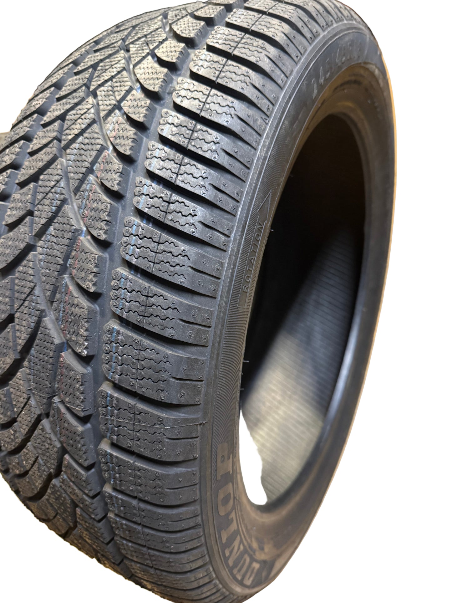 2 NOS DUNLOP SP WINTER SPORT 3D BSW P 245 45 18 100V XL WINTER TIRE 265025058