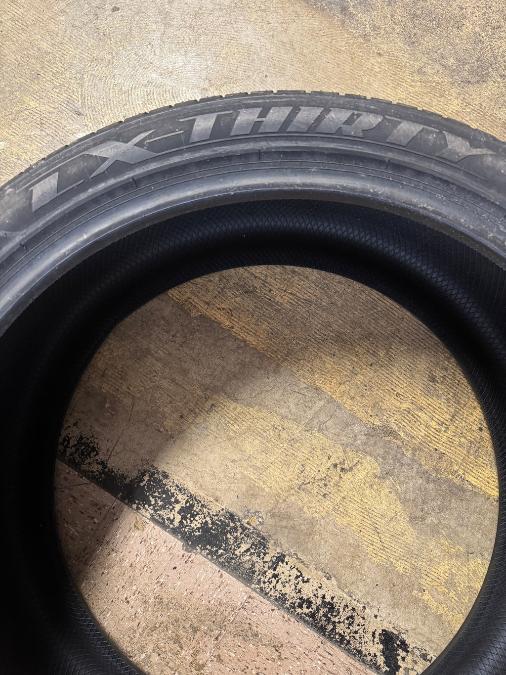 LEXANI LX-THIRTY BSW P 305 35 24 112V XL UHP ALL SEASON TIRE LXST302435010