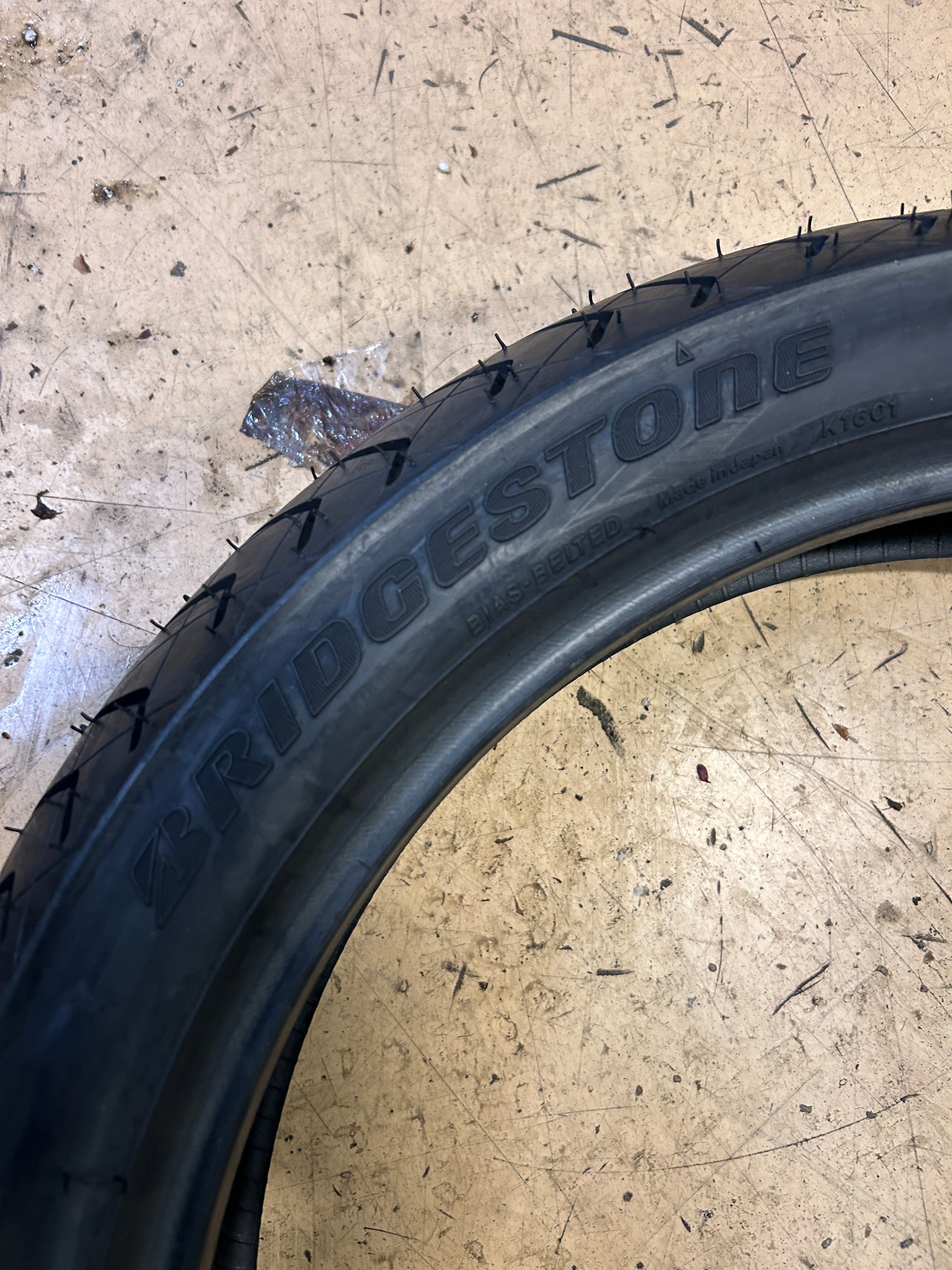 NOS BRIDGESTONE BATTLECRUISE H50F 130 70 18 63H FRONT MOTORCYCLE TIRE 7082