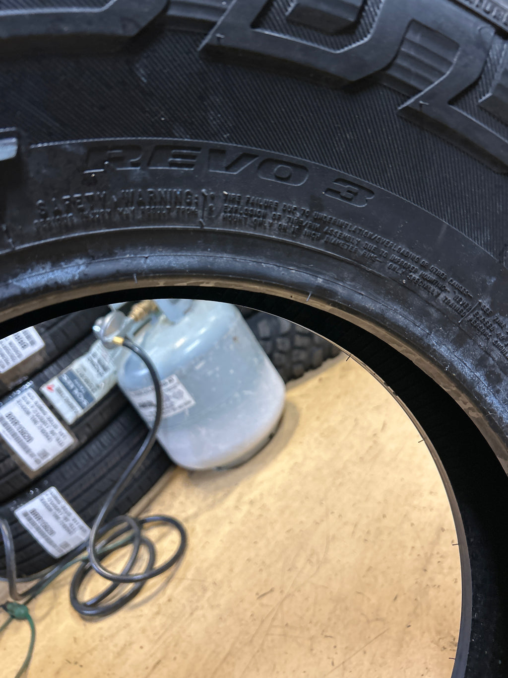 BRIDGESTONE DUELER A/T REVO 3 OWL P 225 75 16 104T SL ALL TERRAIN TIRE 000056