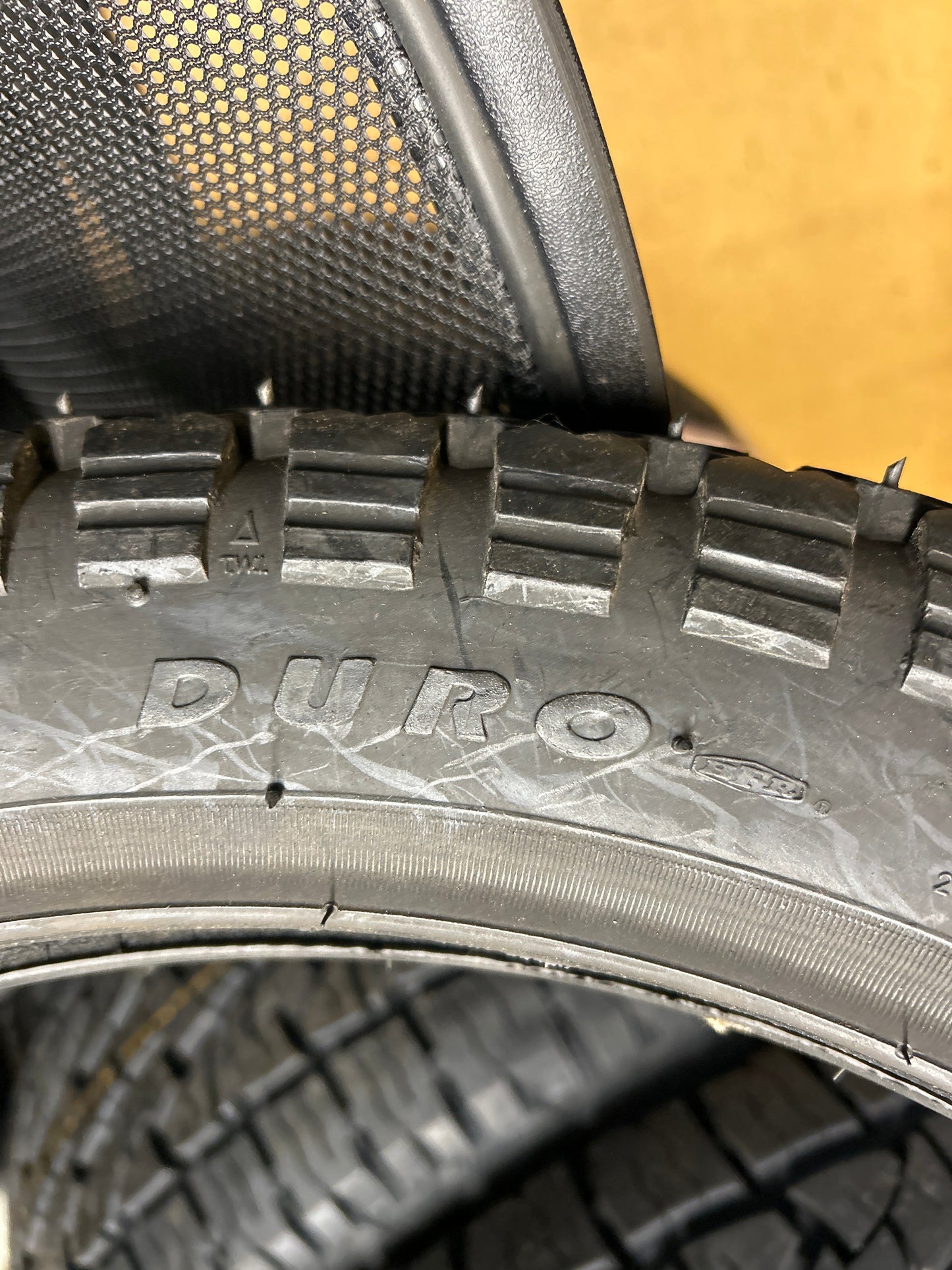 NOS DURO HF308 BSW 3.5-18 56P FRONT MOTORCYCLE TIRE 2530818350BTT