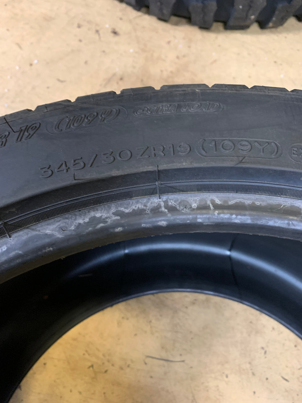 2 MICHELIN PILOT SUPER SPORT BSW P 345 30 19 109Y XL SUMMER TIRE 75804