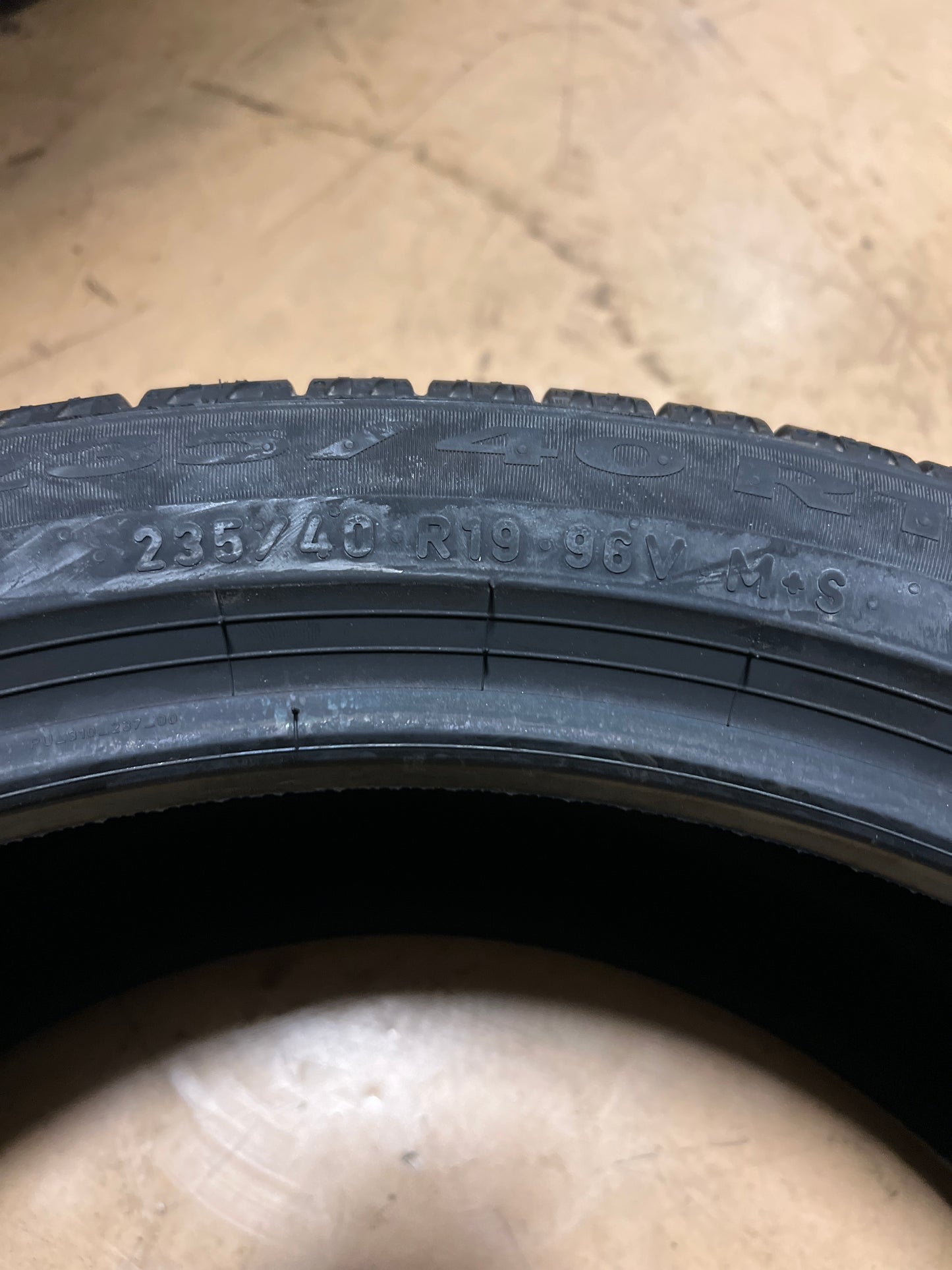 2 PIRELLI P7 AS PLUS 3 P 235 40 19 96V XL ALL SEASON TIRE 3916700