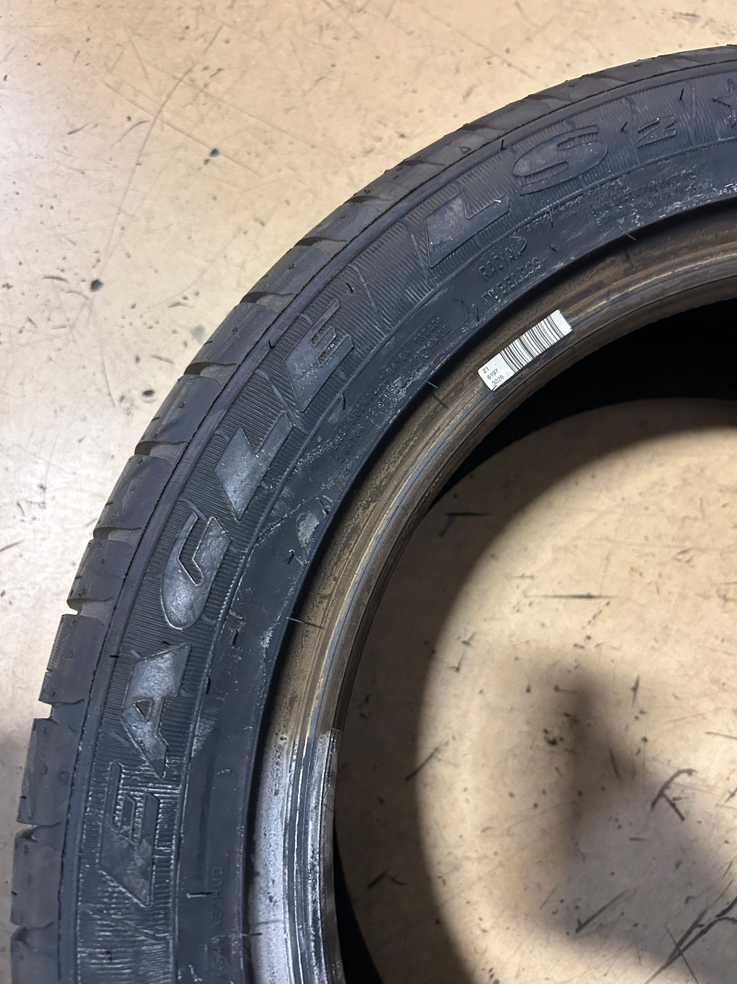 NOS GOODYEAR EAGLE LS2 BSW P 225 50 17 94H SL TOURING TIRE 706567308