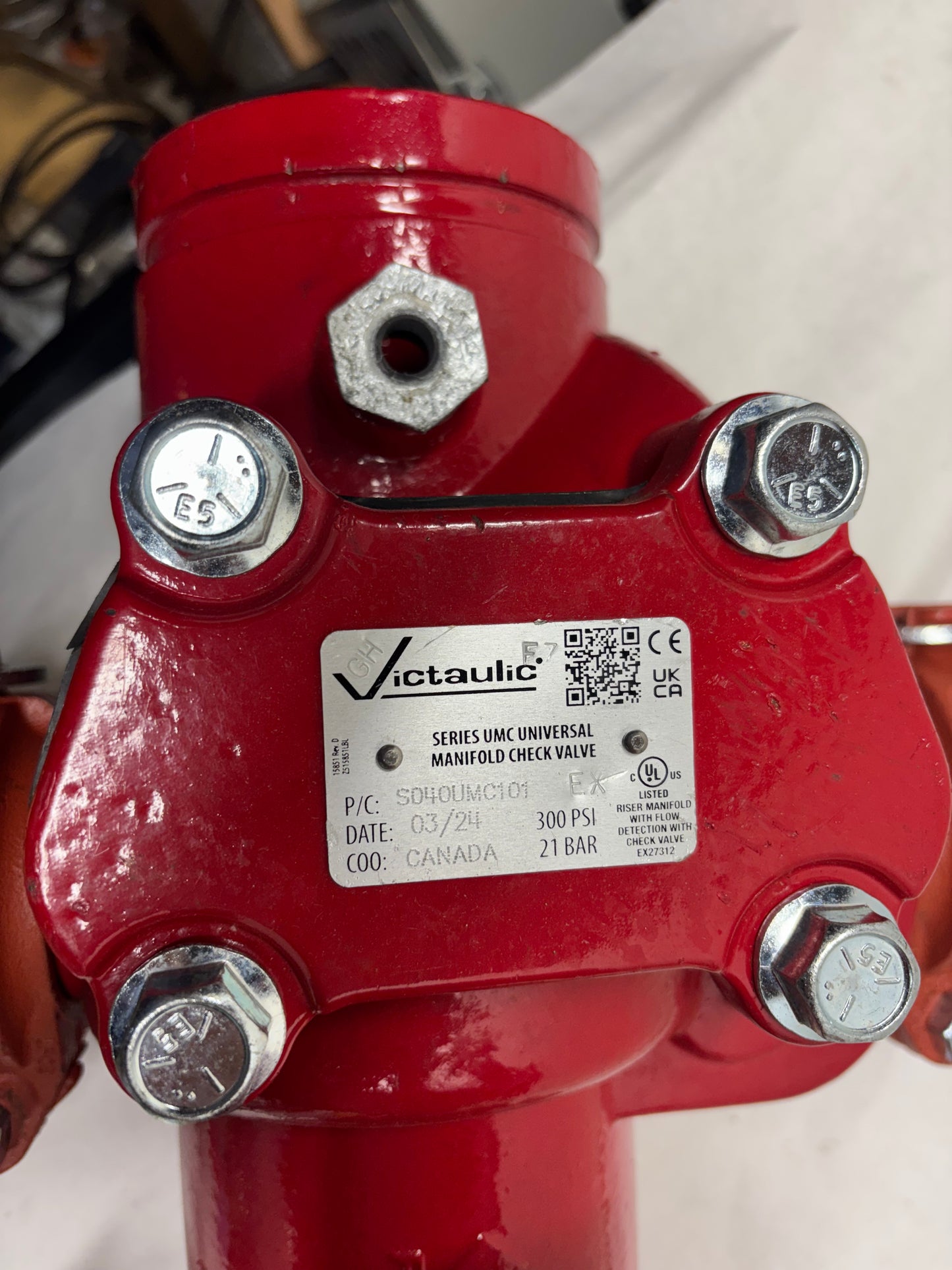 VICTAULIC S040UMC101 4" MANIFOLD CHECK ASSY. LEFT HAND W/ CONTROL VALVE/HOSE GXG UNIVERSAL