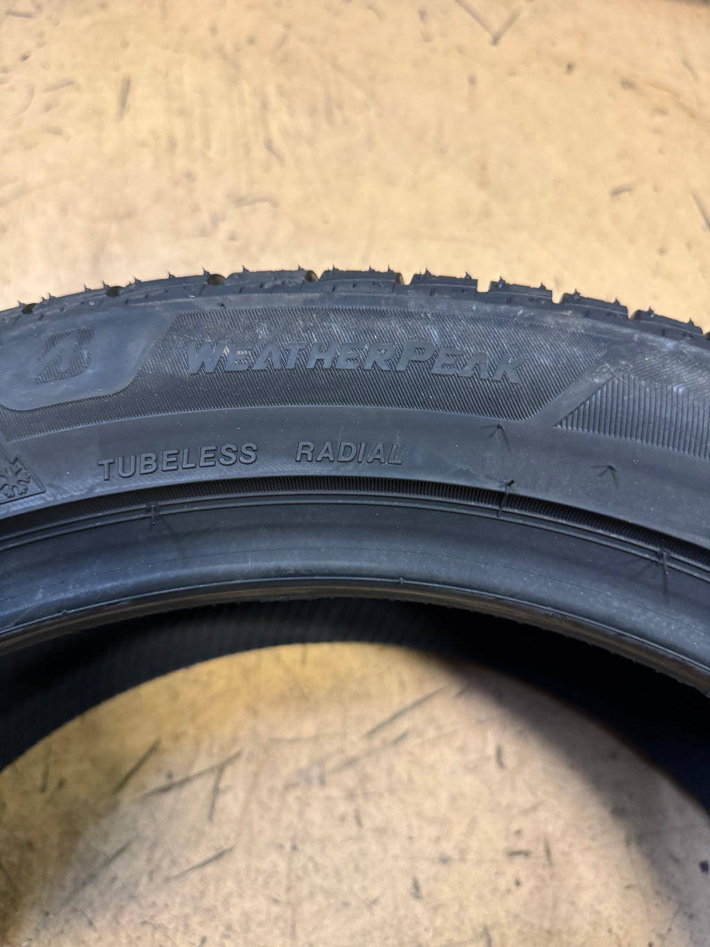 BRIDGESTONE WEATHERPEAK BSW P 235/45R18 94V ALL WEATHER TIRE 006021