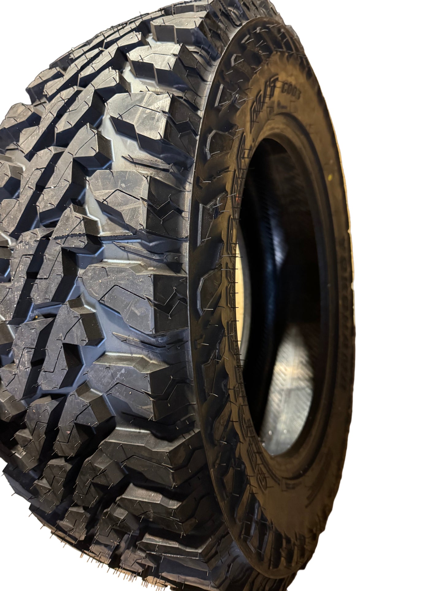 2 YOKOHAMA GEOLANDAR M/T G003 BSW LT 275 65 20 126/123Q  MUD TERRAIN TIRE 110133335