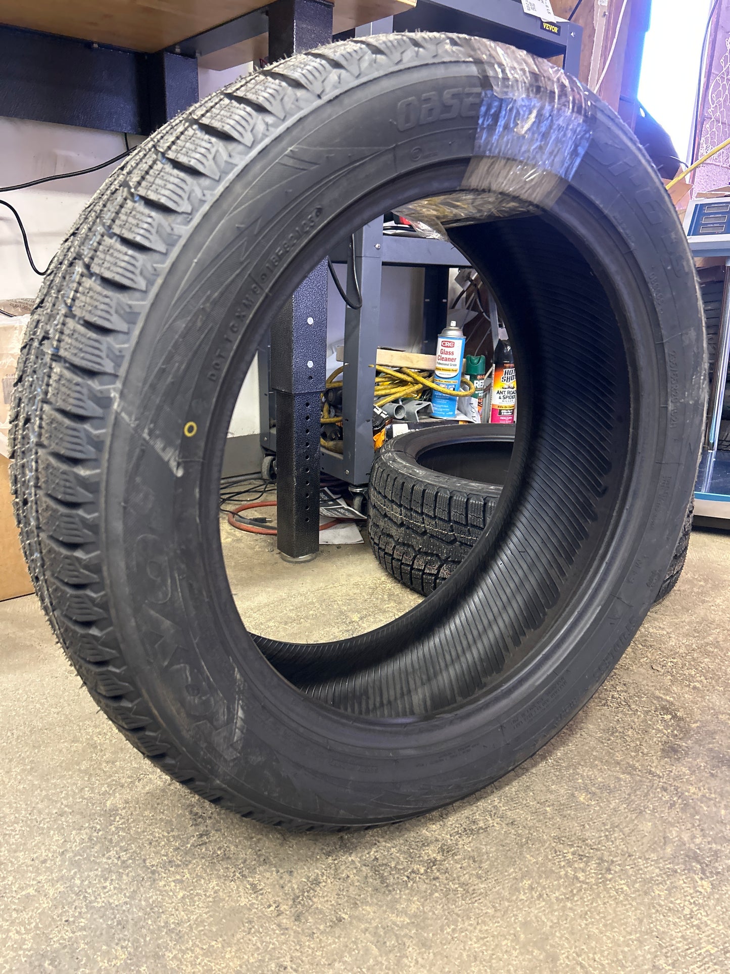TOYO OBSERVE GSI-6 LS BSW  235 55 20 102H WINTER TIRE 149920