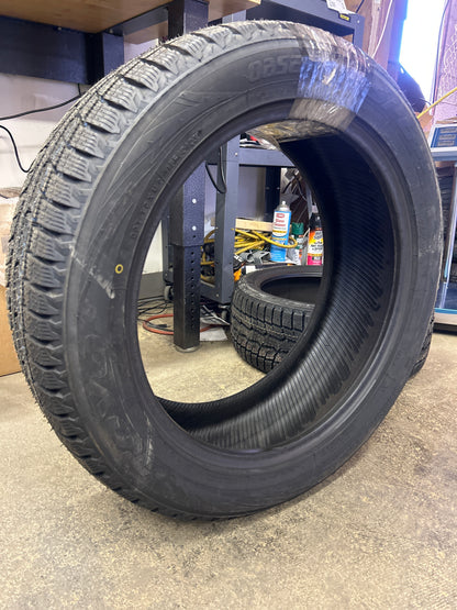 TOYO OBSERVE GSI-6 LS BSW  235 55 20 102H WINTER TIRE 149920