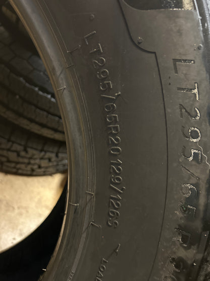 MICHELIN DEFENDER LTX PLATINUM BSW LT 295 65 20 129S 10PLY ALL SEASON TIRE 24424