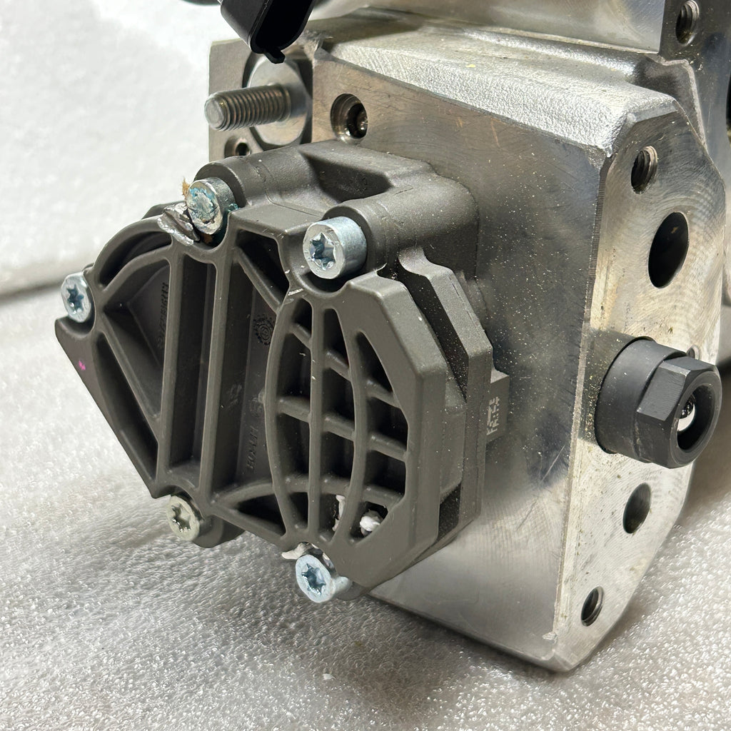 REMAN. GENUINE DETROIT DIESEL HIGH PRESSURE FUEL PUMP RA4720900850