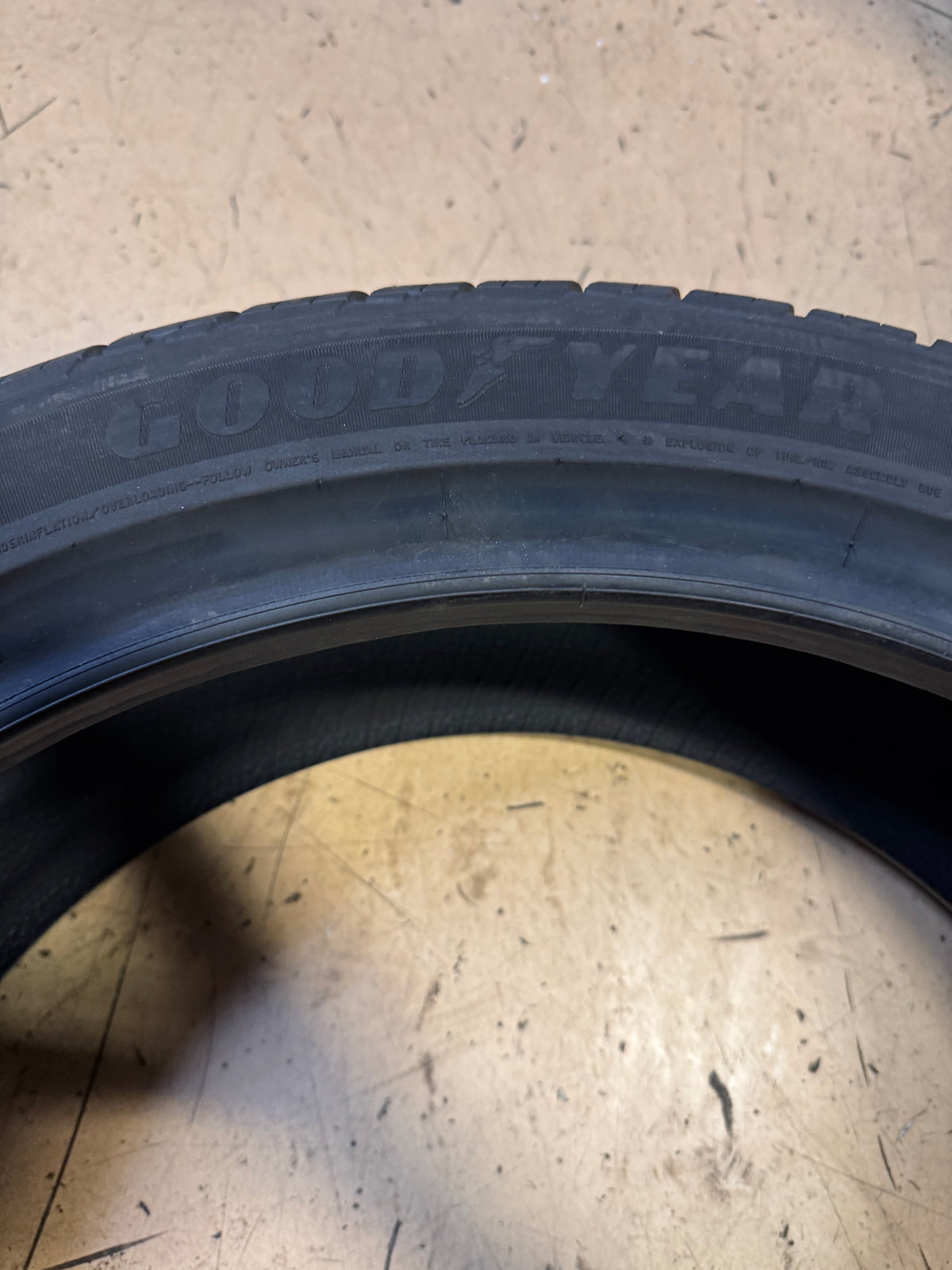GOODYEAR ASSURANCE RANGEMAX BSW P 235 45 21 101H WINTER TIRE 105001001